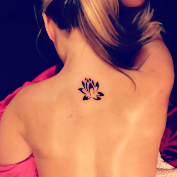 Anna - lotus flower tattoo