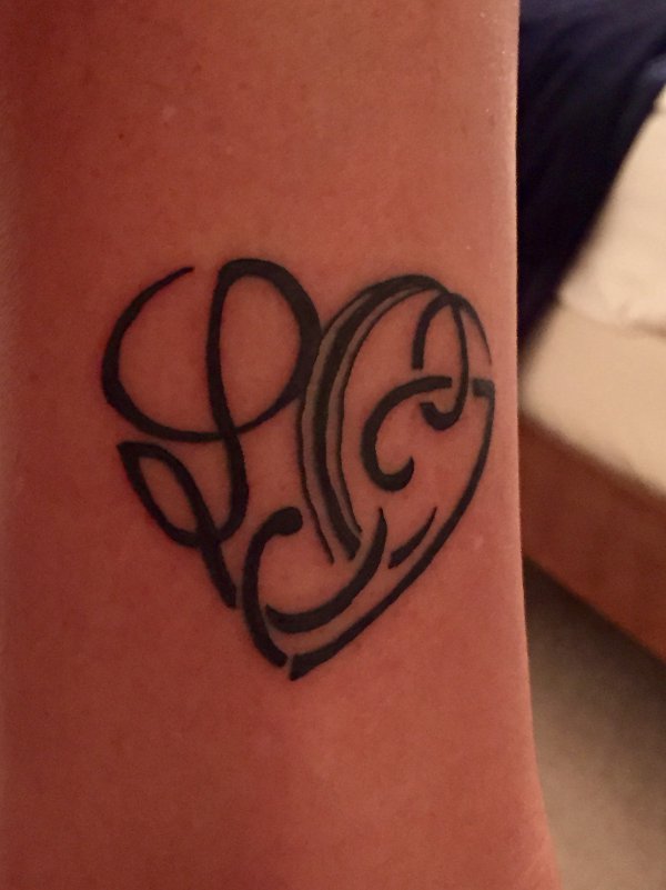 Carina - L+C+C+C+J heart tattoo