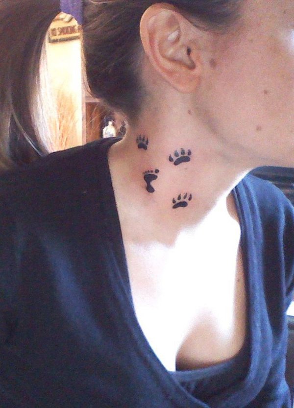 Carlotta - Paw prints tattoo photo