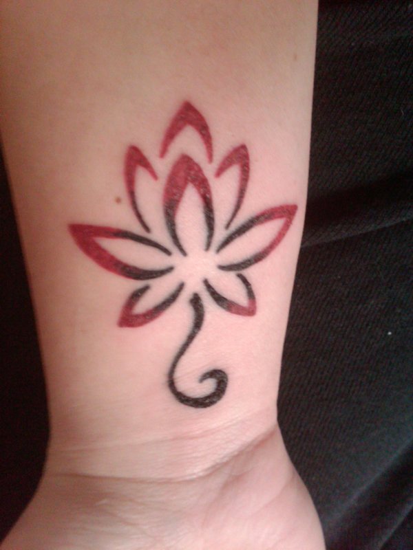 Jeri - Lotus flower tattoo photo