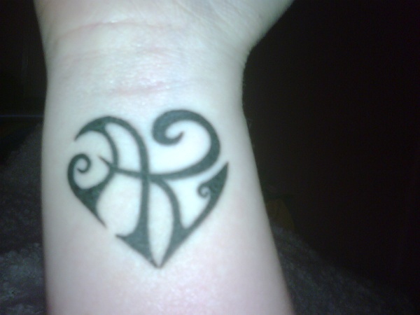 Kirsty - A+K heart tattoo