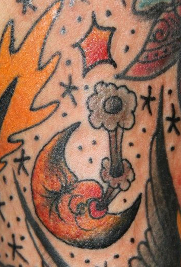 Mattia - Old school moon tattoo