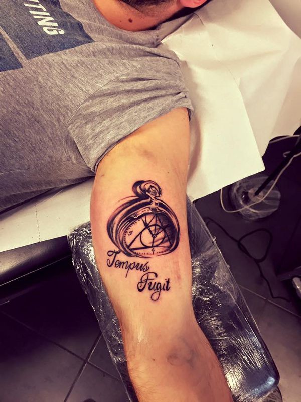 Nicola - Tempus fugit tattoo