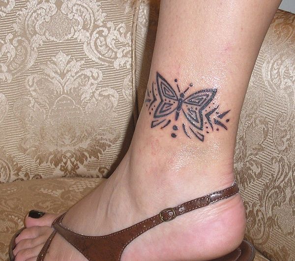 Noemi - Butterfly tattoo