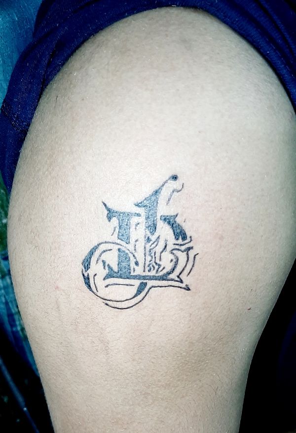 Pe - Woven letters tattoo