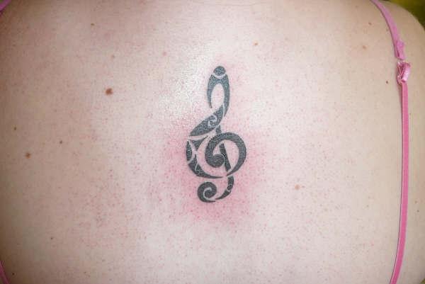 Philippa - Treble clef tattoo