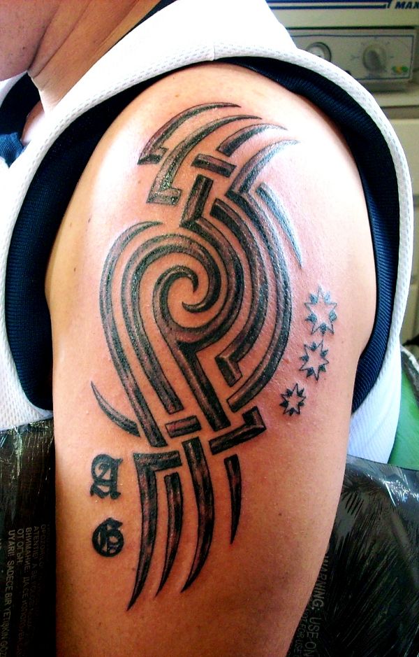 Sandro - Tribal S tattoo photo