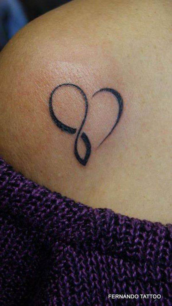 Sara - Infinity heart tattoo