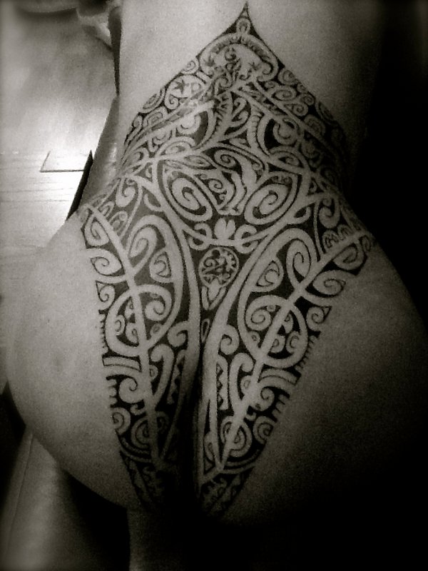 Tanne - Female back tattoo