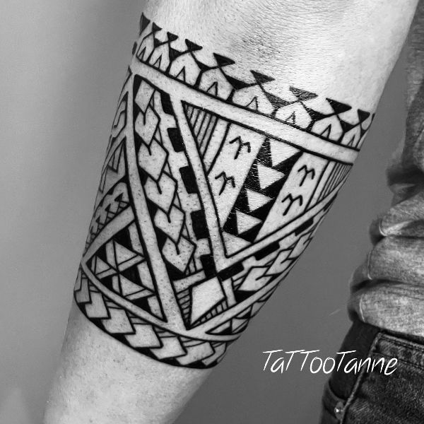 Tanne - Armband tattoo