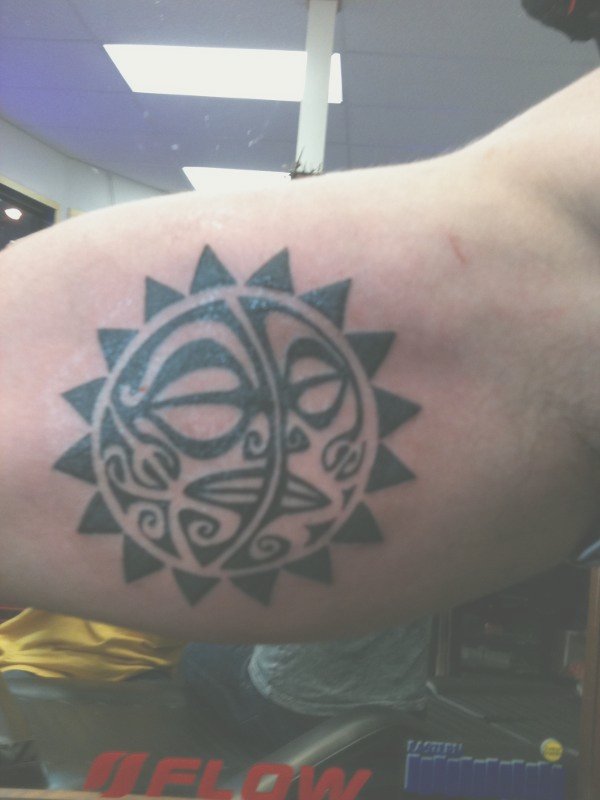 Thomas - Sun-moon tattoo photo