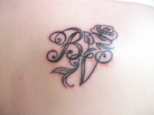 Valerio - B+V Rose tattoo